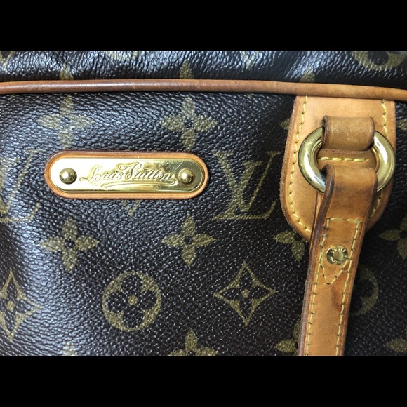 Authentic Louis Vuitton Monogram Hand Bag - Picture 3 of 8